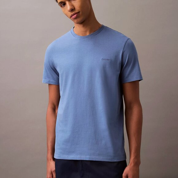 Calvin Klein Liquid Touch Crewneck Light Blue T-Shirt Size Large - Picture 1 of 7